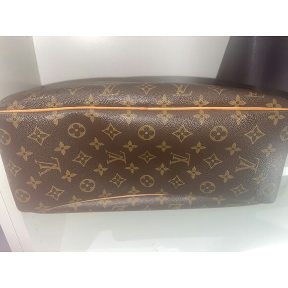 Louis Vuitton Monogram Canvas Speedy 30 Handbag - Picture 4 of 7